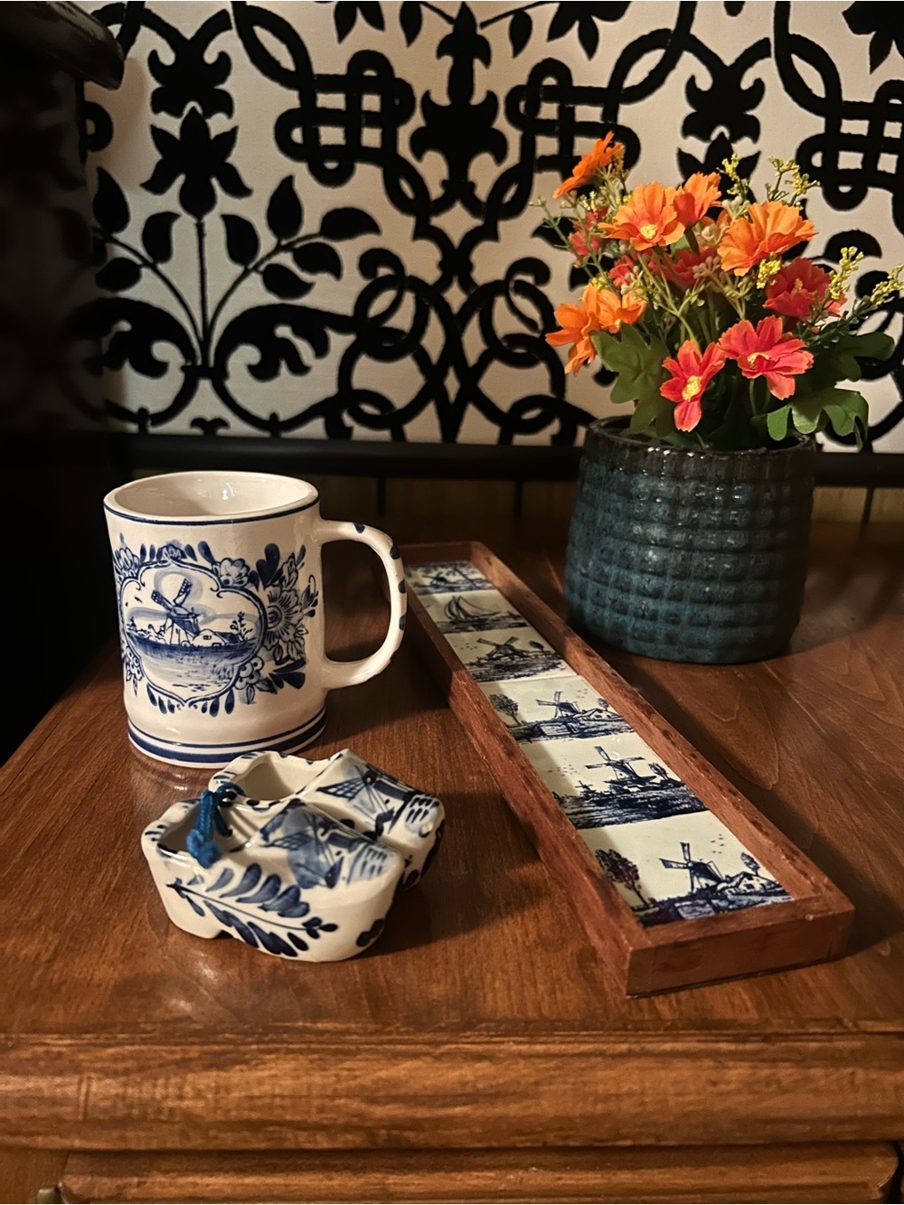 Blue Delft-Style Ceramic Mug and Mini Clogs Set